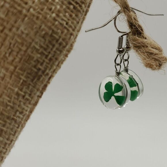 New FOUR LEAF CLOVER GLASS DANGLE EARRINGS ST PATRICK'S DAY - Picture 5 of 8